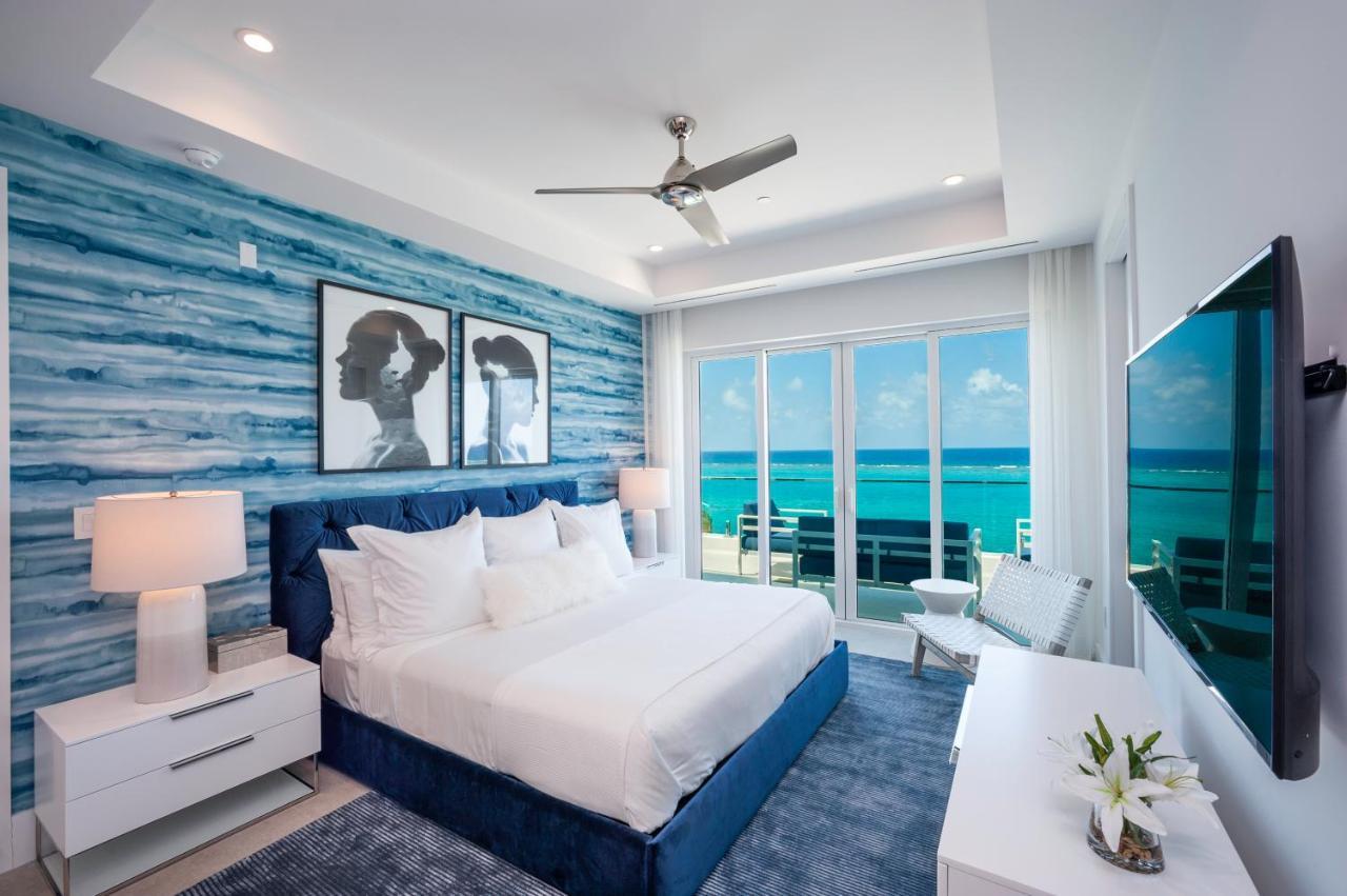 Rum Point Club Residences Driftwood Village Экстерьер фото