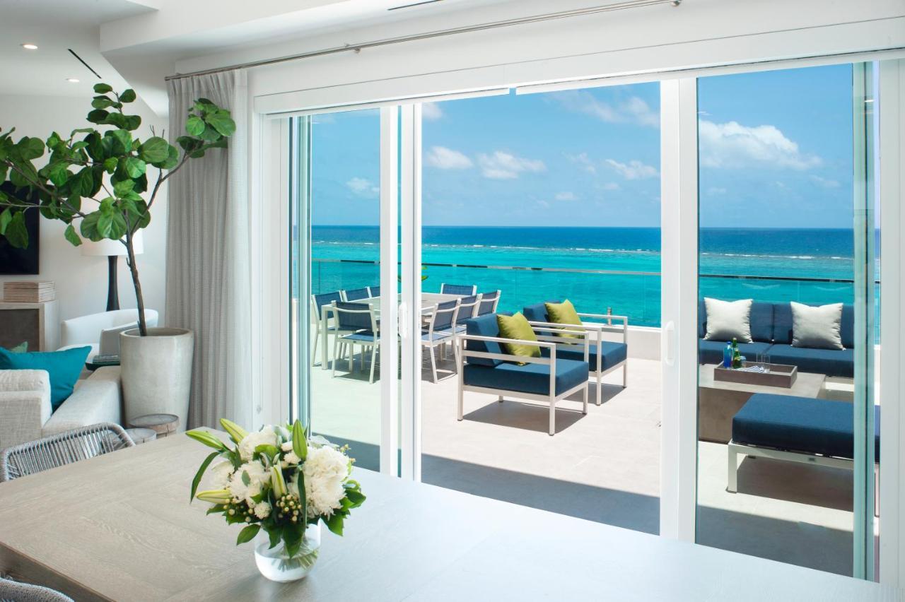 Rum Point Club Residences Driftwood Village Экстерьер фото